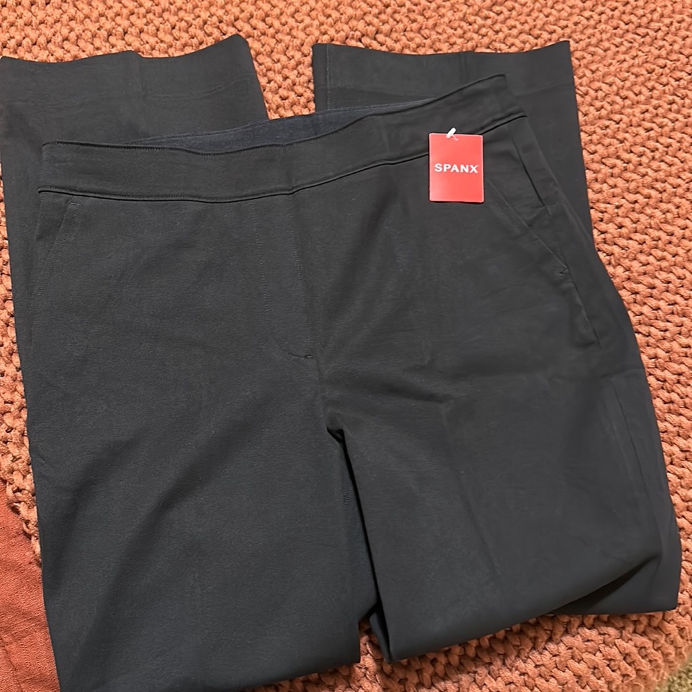 NWT Spanx Cropped flare pants